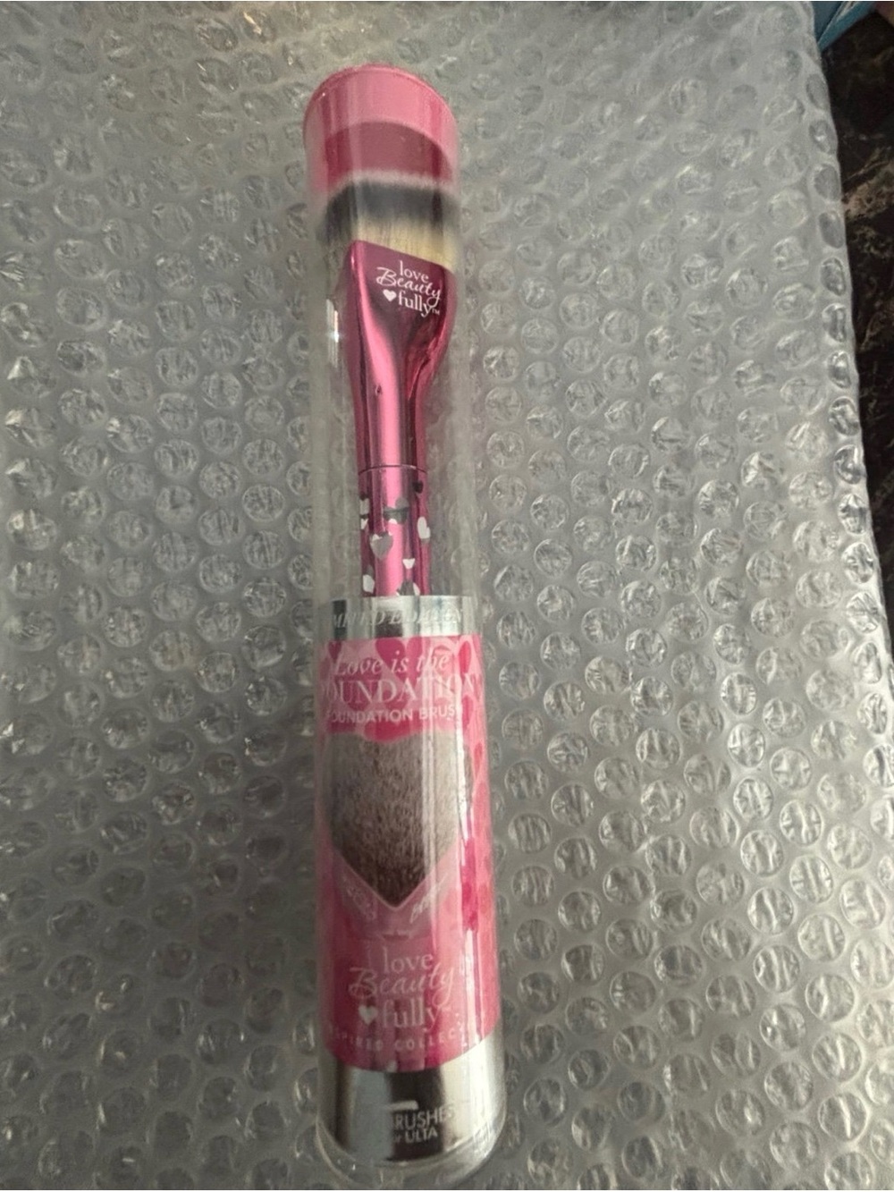 IT HEART BRUSH LIMTED EDITION